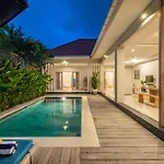☆ Villa Larissa ☆ Seminyak 2Br Pool Kuta Petitenget