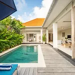 ☆ Villa Larissa ☆ Seminyak 2BR Pool Kuta Petitenget