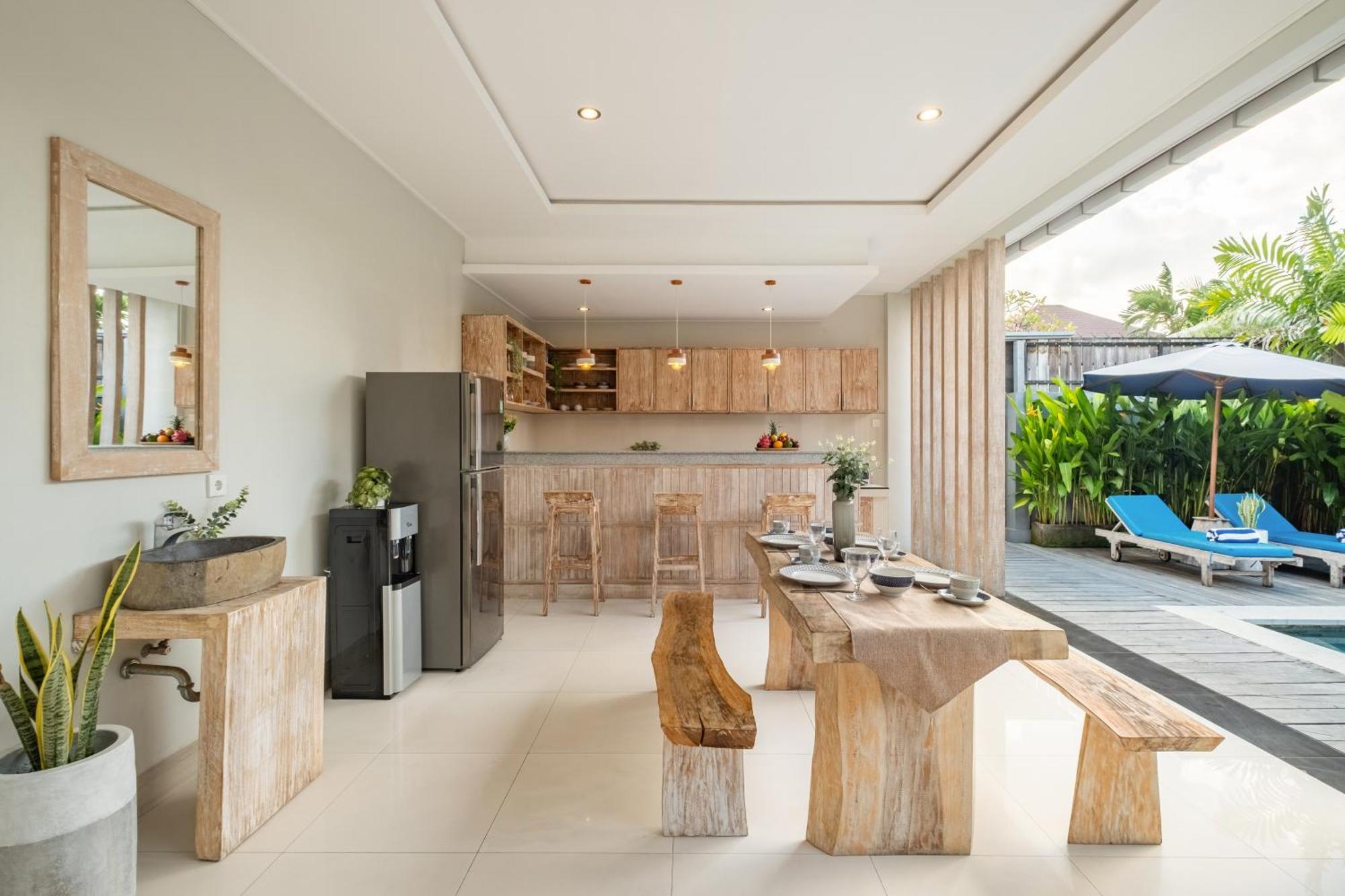 ☆ Larissa ☆ 2br Pool Kuta Petitenget