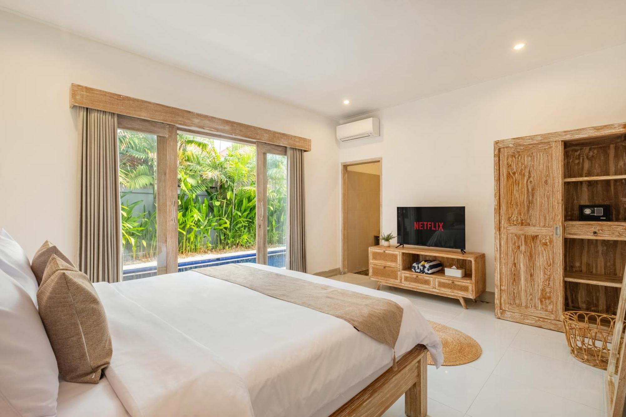 Villa ☆ Larissa ☆ 2br Pool Kuta Petitenget Seminyak (Bali)